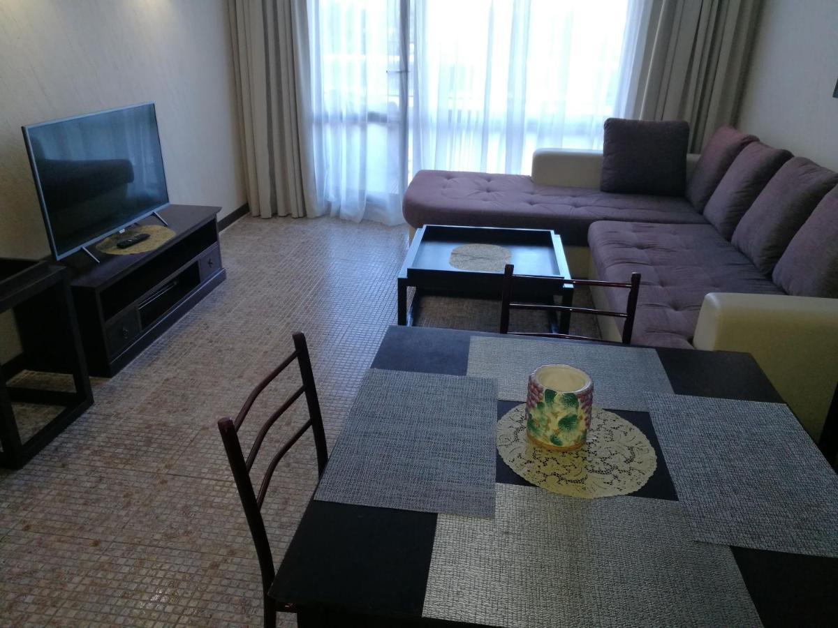 Private In Royal 5* דירה